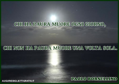 luna piena e mare scuro